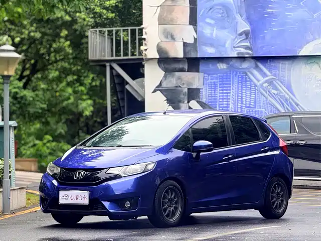  Honda Fit 2014 1.5L SE CVT Fashion