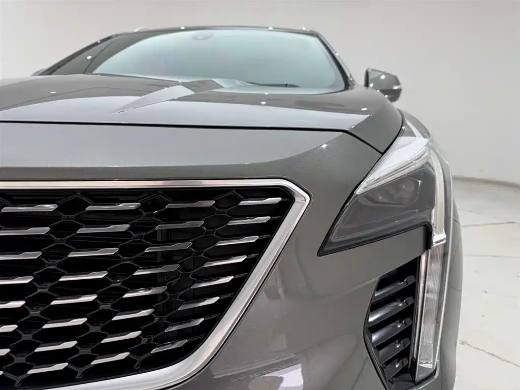 Cadillac XT4 2018 Model 28T 2WD Technology фото 2