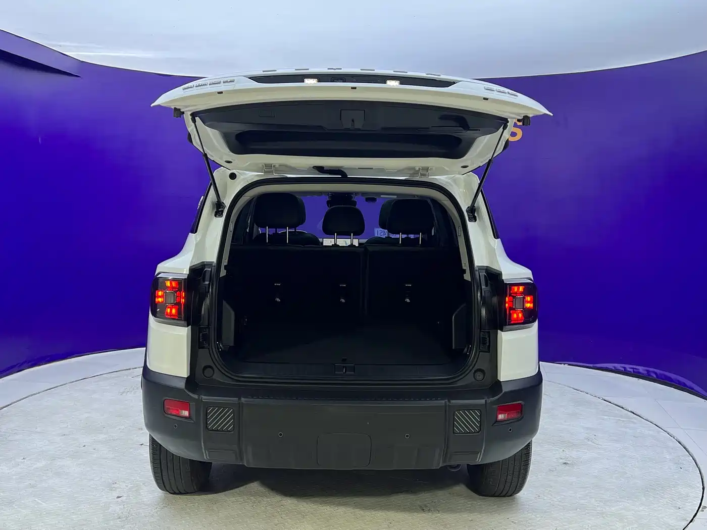Jetour Freedom 2025 2025 1.5TD DCT Explorer