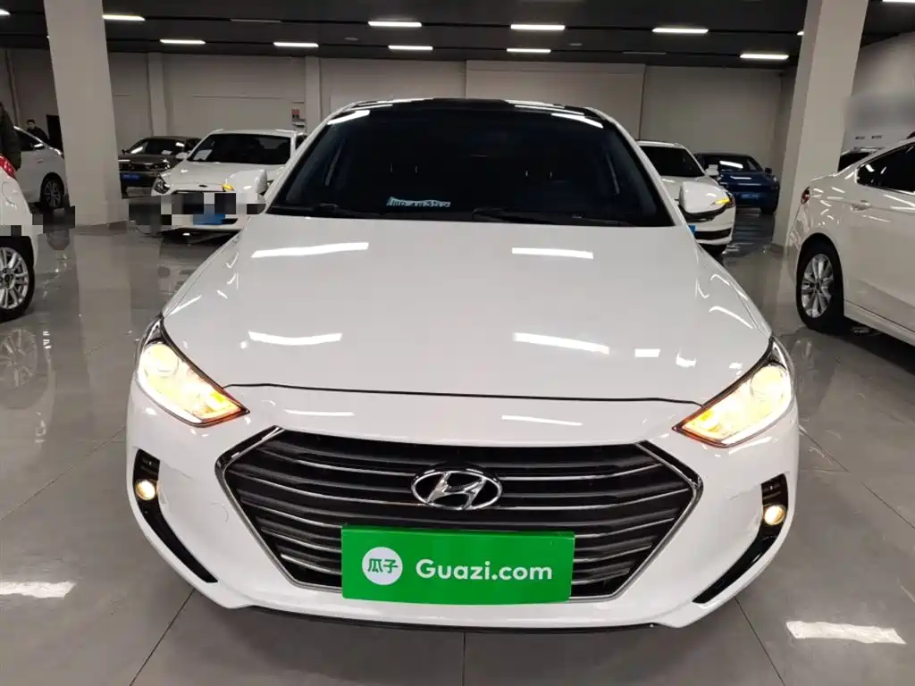 Hyundai Elantra 2016 Model 1.6L Automatic Smart Elite фото 3