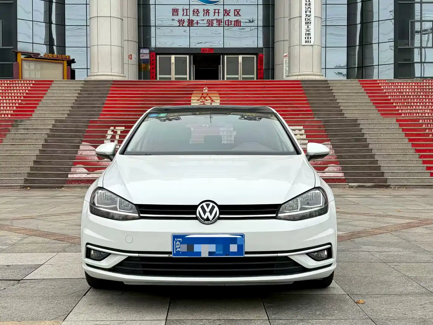 Volkswagen Golf 2019 1.6L Auto Comfort (China V) фото 2