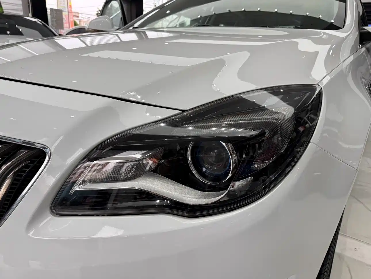 Buick Regal 2015 2.0L Leading Fashion Model фото 23