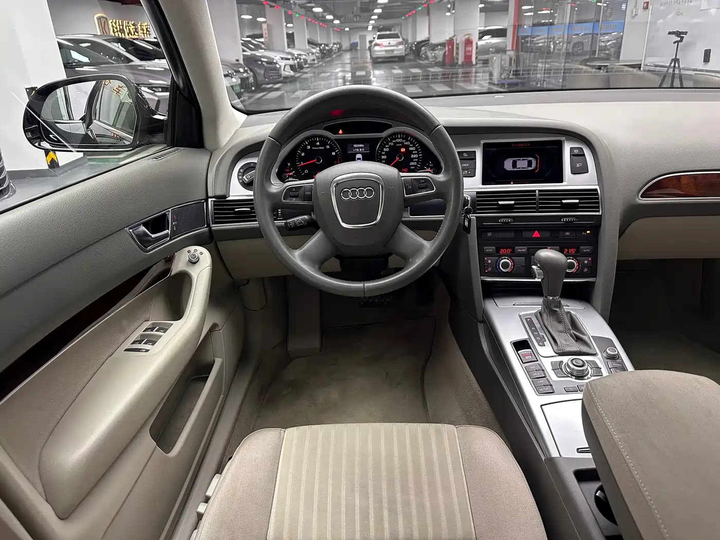 Audi A6L 2011 Model 2.0 TFSI Auto Standard фото 16