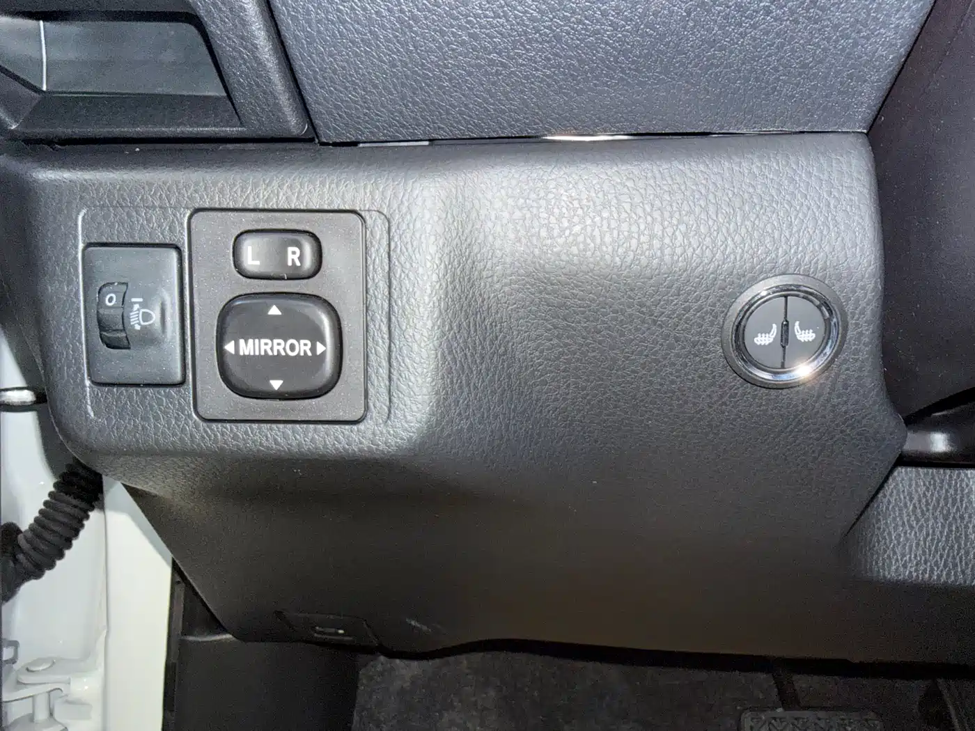 Toyota YARiS L Zhi Xiang 2022 1.5L CVT Leading PLUS Edition фото 19