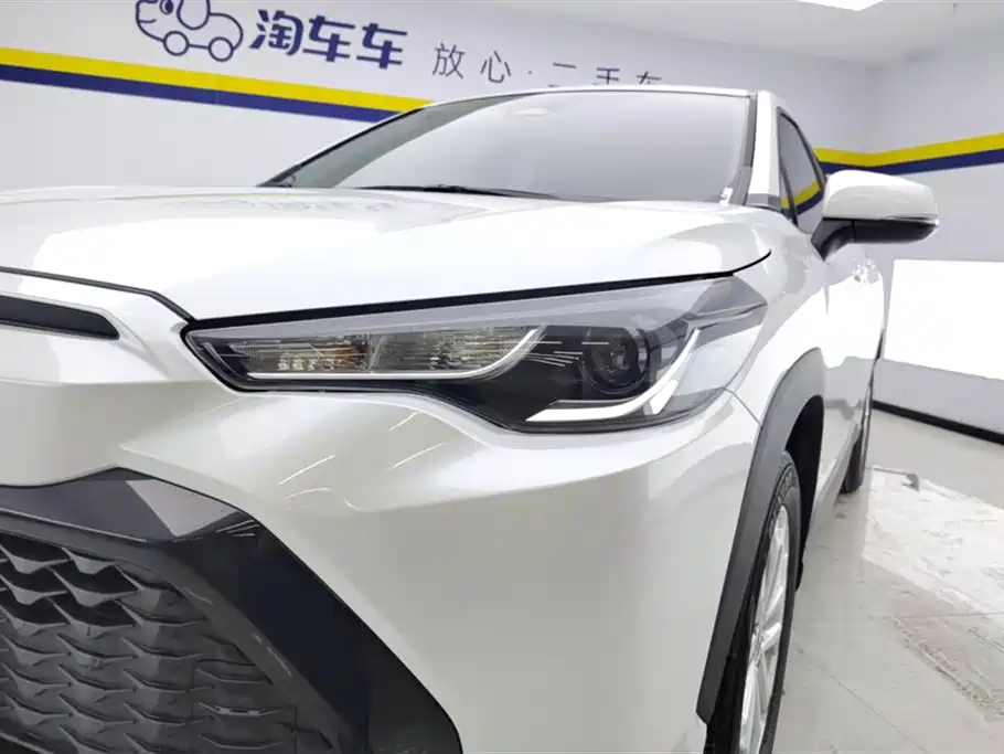 Toyota Frontlander 2023 2.0L CVT Leading Edition фото 5