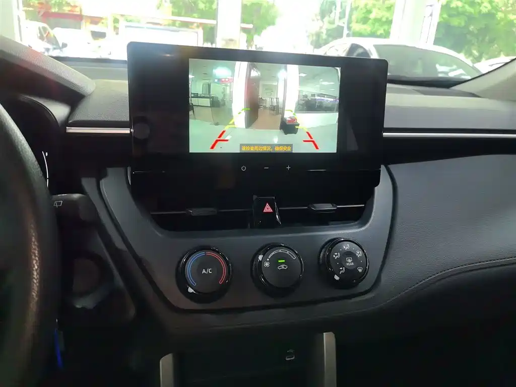 Toyota Corolla Cross 2023 2.0L Pioneer Edition фото 6