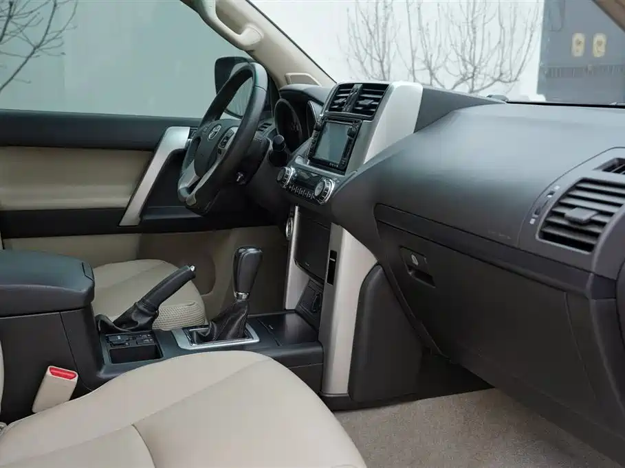 Toyota Prado 2010 4.0L Automatic TX-L фото 26
