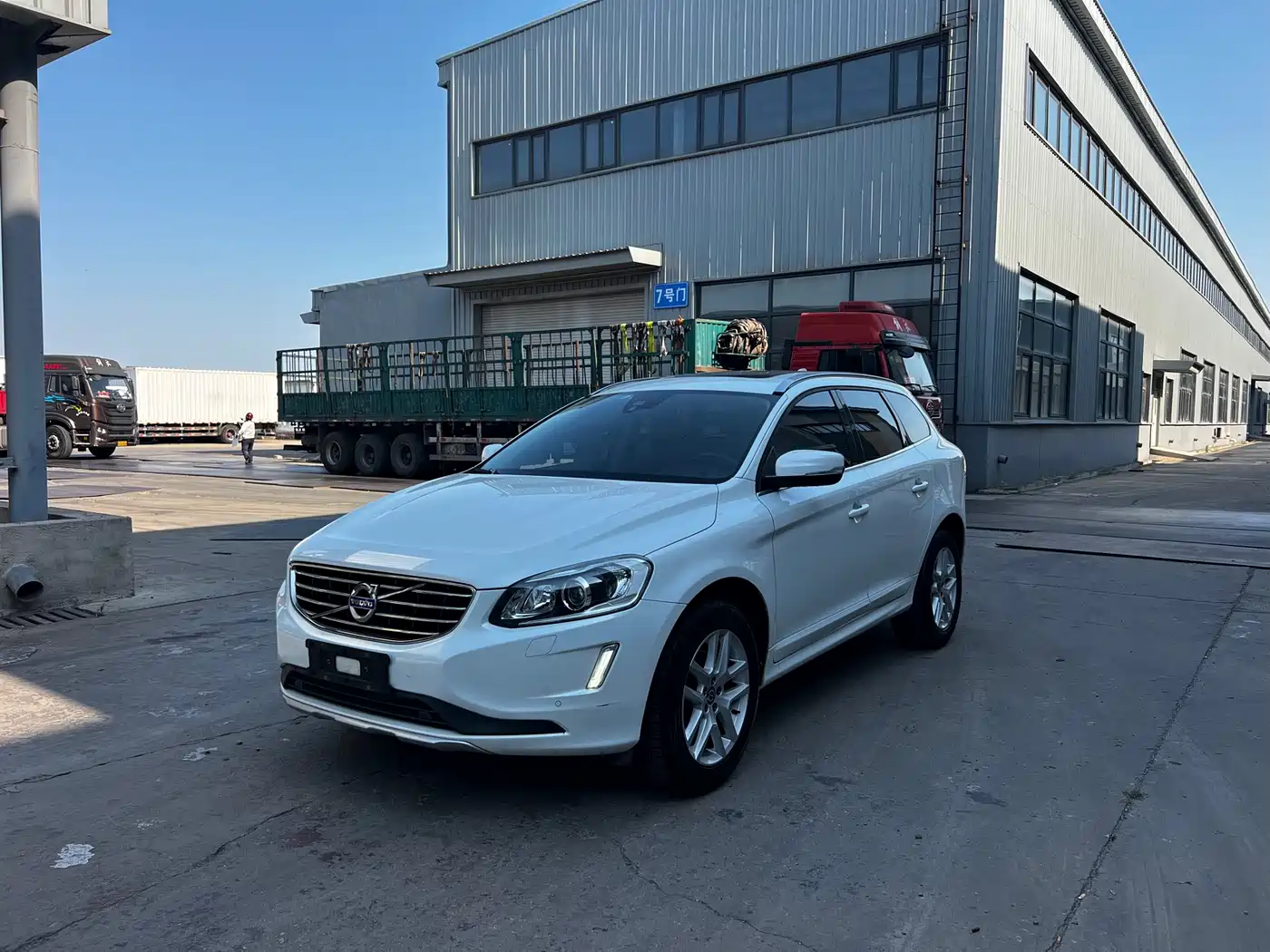 Фото 1 - Volvo XC60