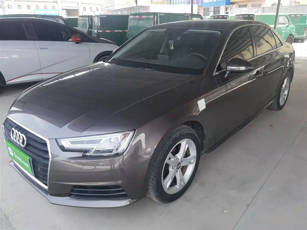 Audi A4L 2017 40 TFSI Fashion Edition