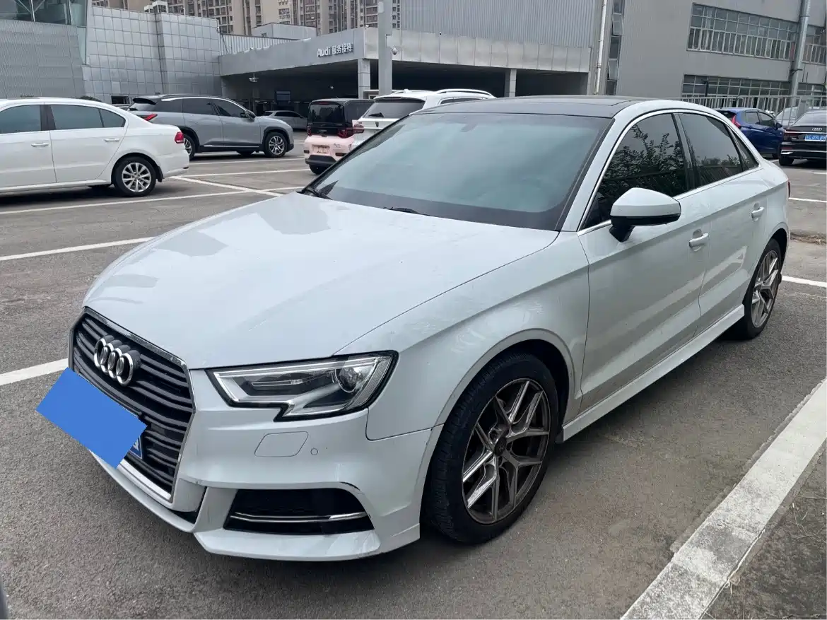 Фото 1 - Audi A3