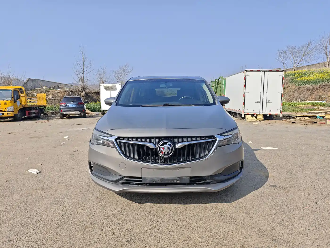 Buick GL6 2018 18T 6-Seater Elite фото 2