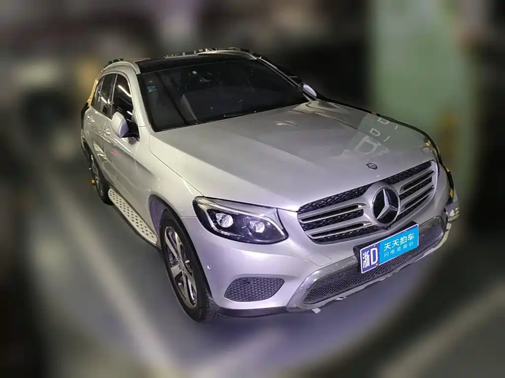 Фото 3 - Mercedes-Benz GLC