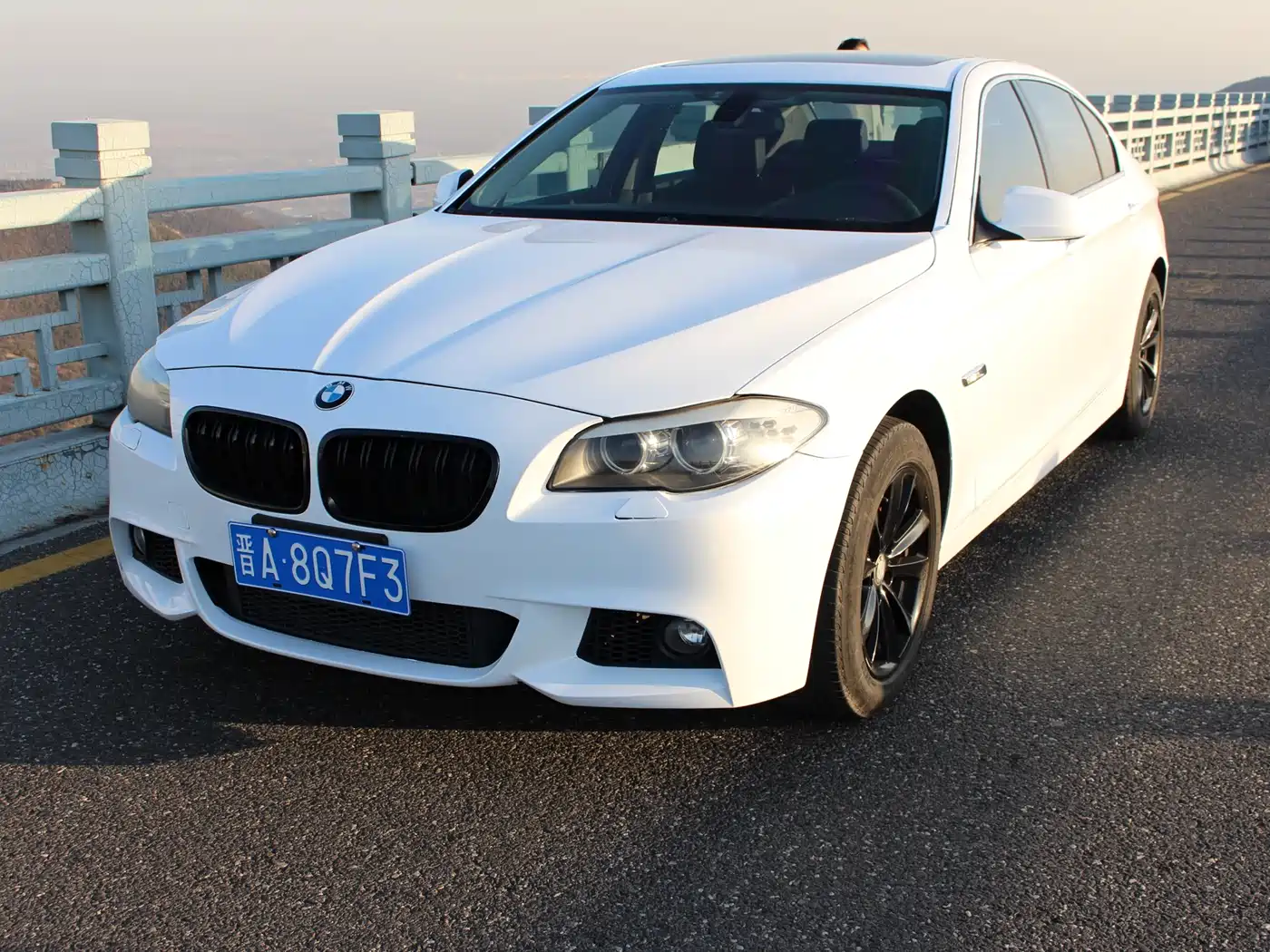 BMW 5 Series 2012 523Li Luxury