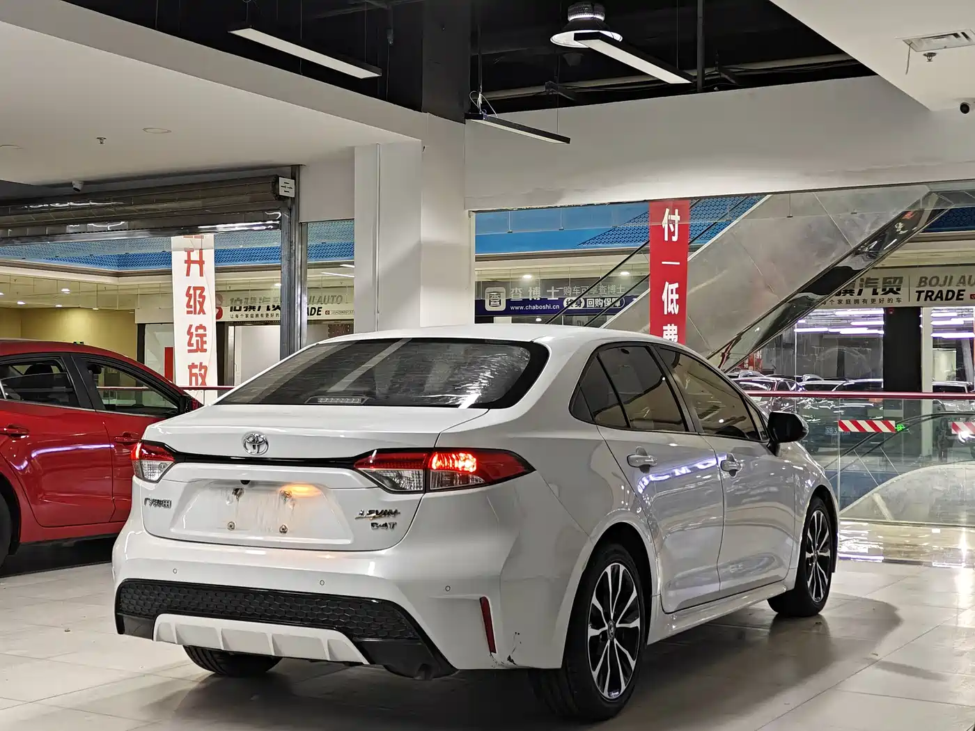 Toyota Levin 2021 185T CVT Sport Edition фото 4