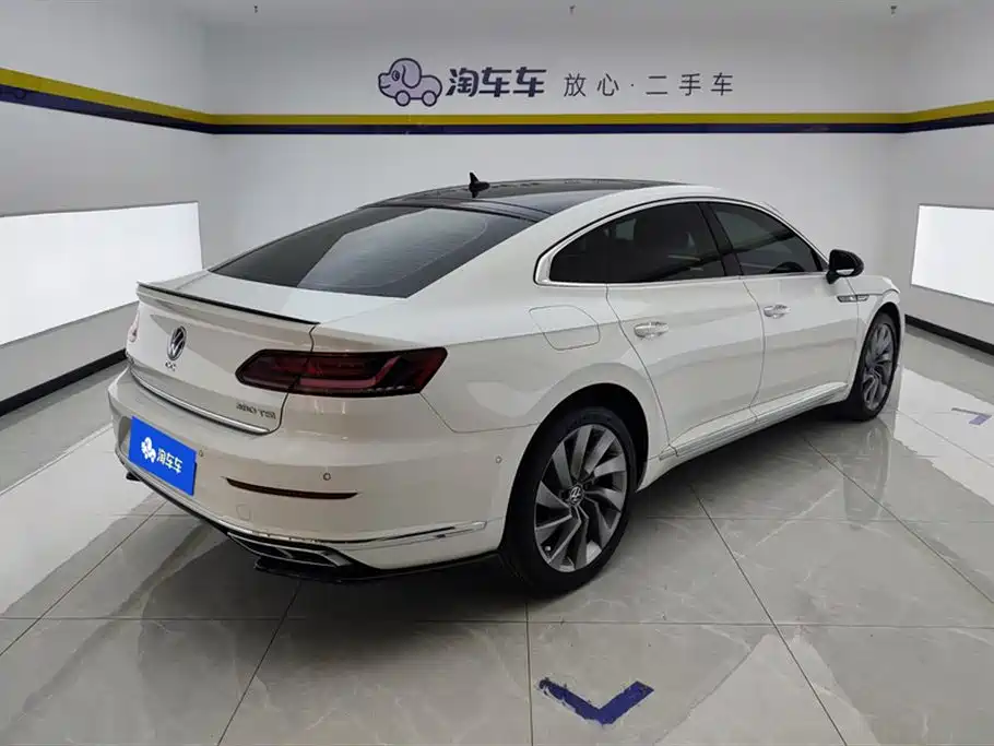 Volkswagen FAW-Volkswagen CC 2023 380TSI Eye-catching Edition фото 3