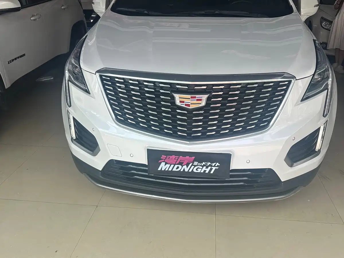 CADILLAC XT5