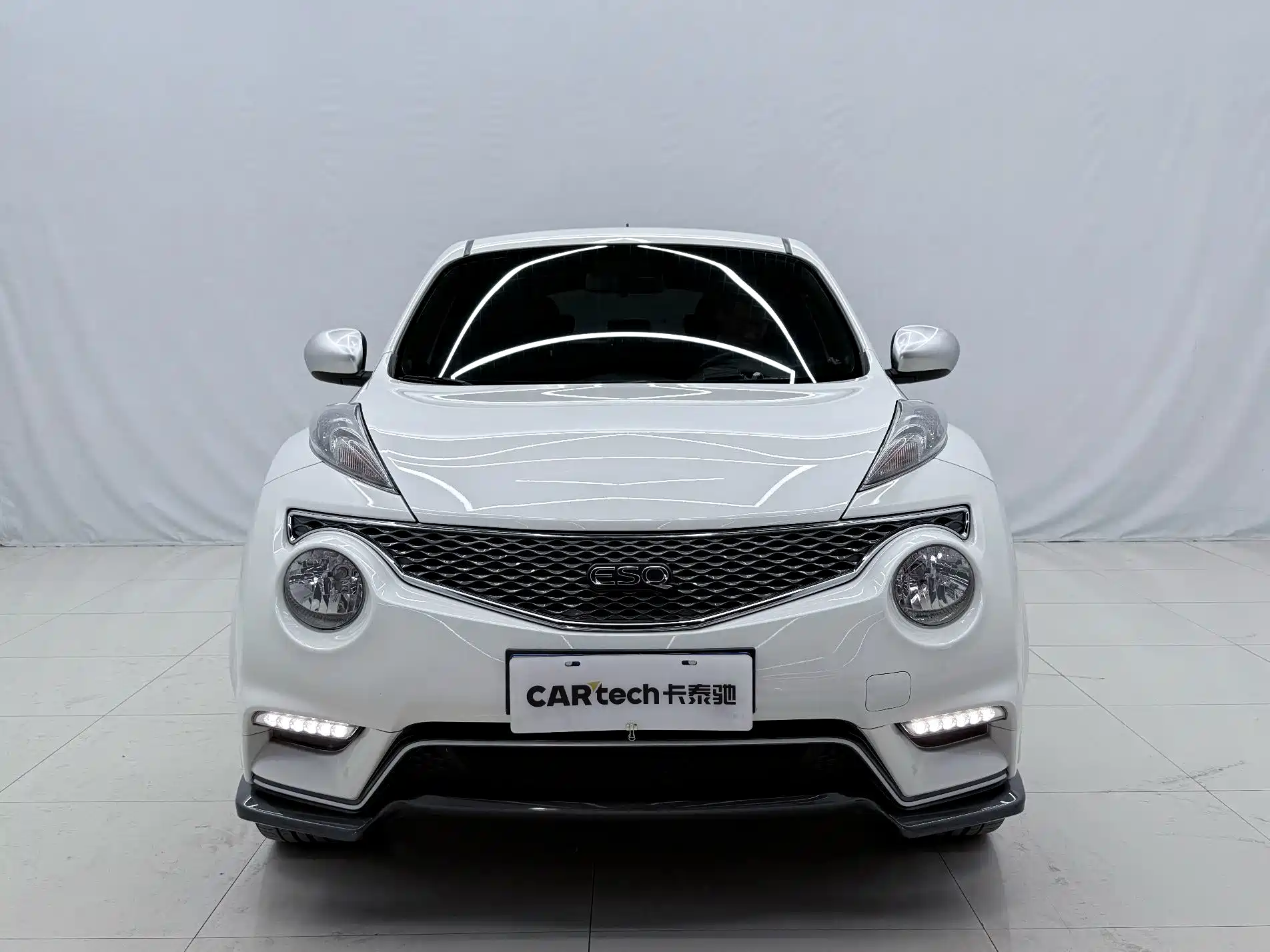 صورة 2 - Infiniti ESQ