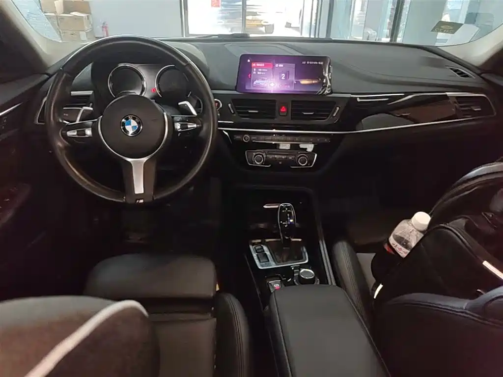 BMW 1 Series 2020 Model 125i Leading M Sport Package фото 6