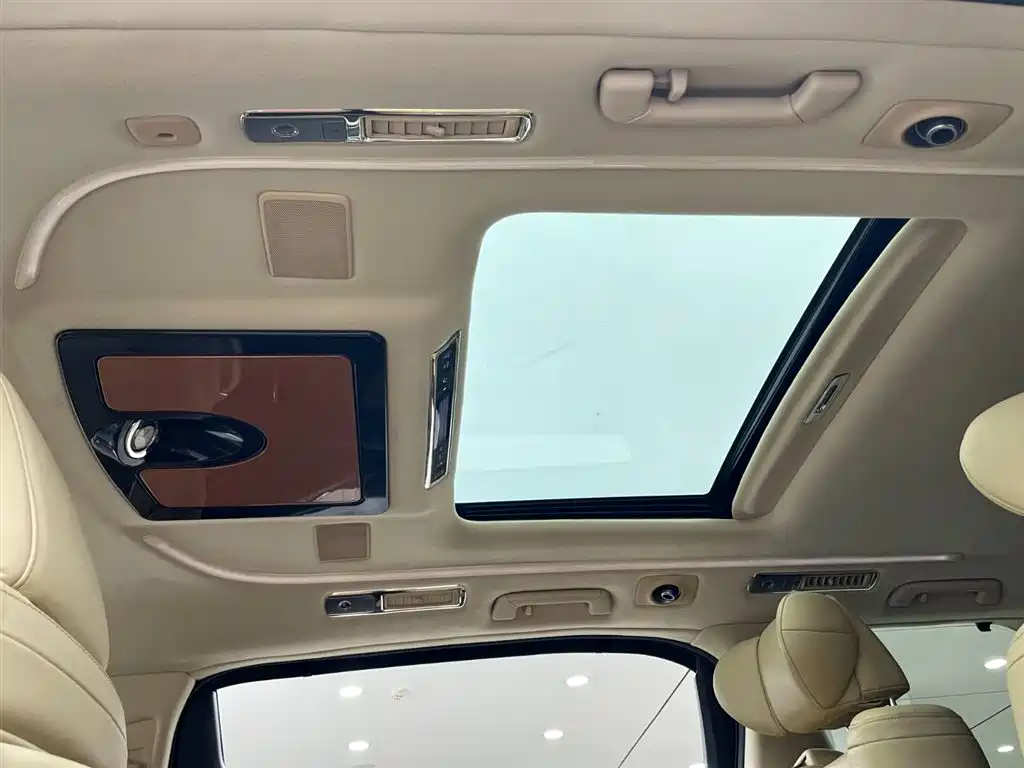 Toyota Alphard 2020 Hybrid 2.5L Luxury Edition фото 41