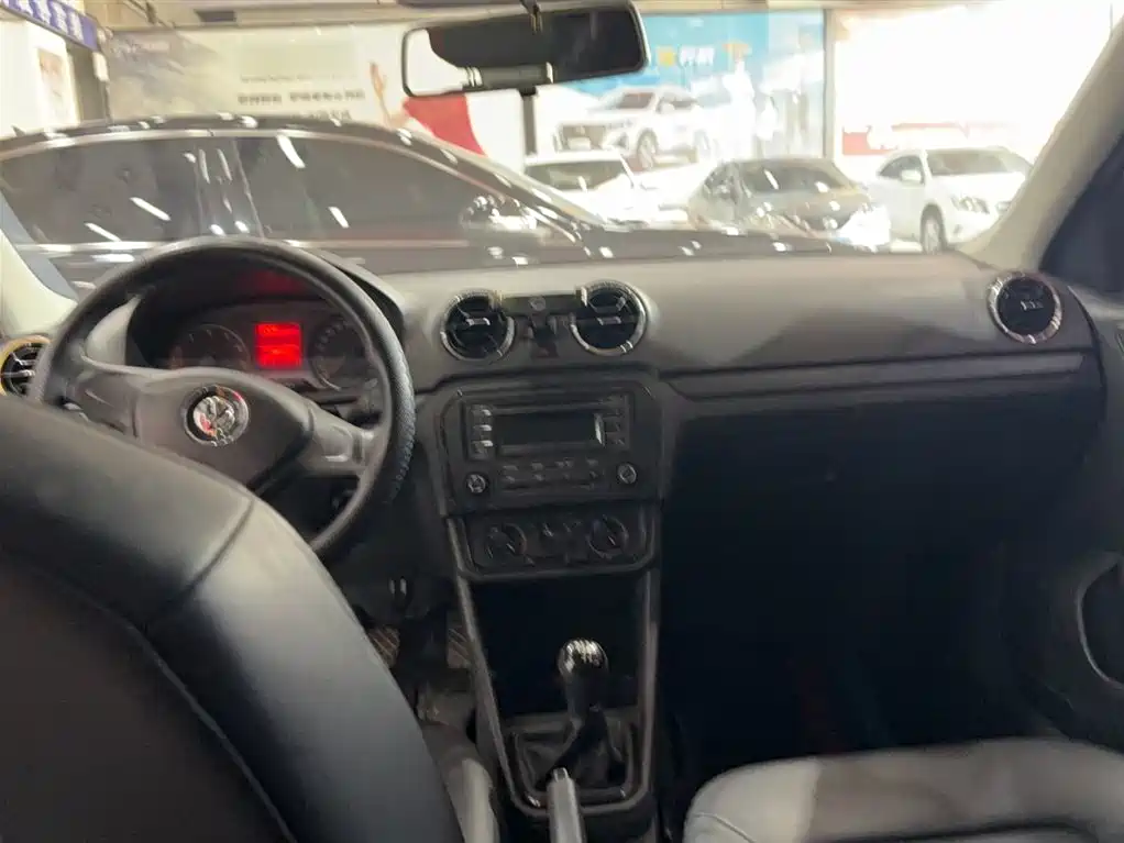 Volkswagen Jetta 2019 Dream Edition 1.4L Manual Fashion фото 10