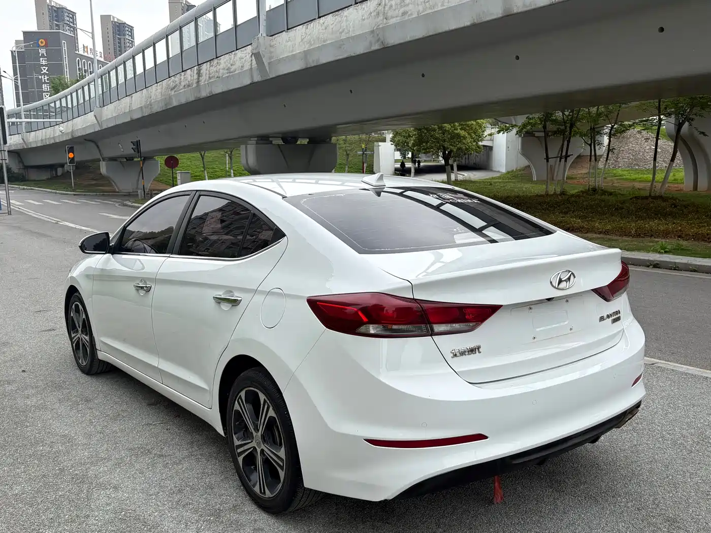 Hyundai Elantra 2018 1.4T DCT Dynamic·Vitality Model фото 5