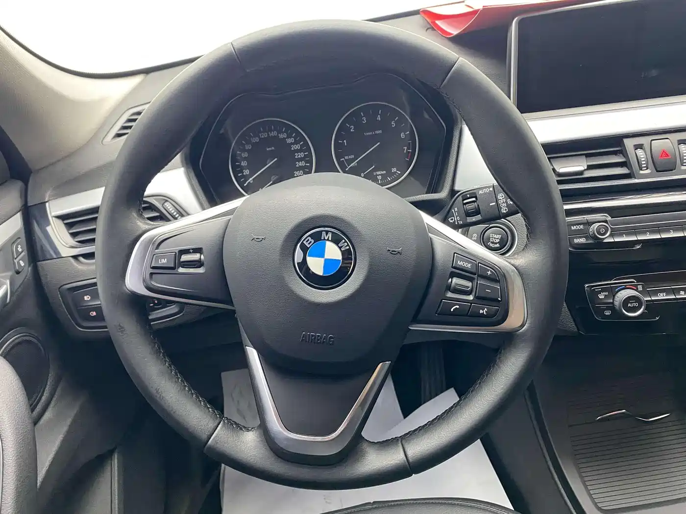 BMW X1 2018 sDrive18Li Fashion Model фото 23