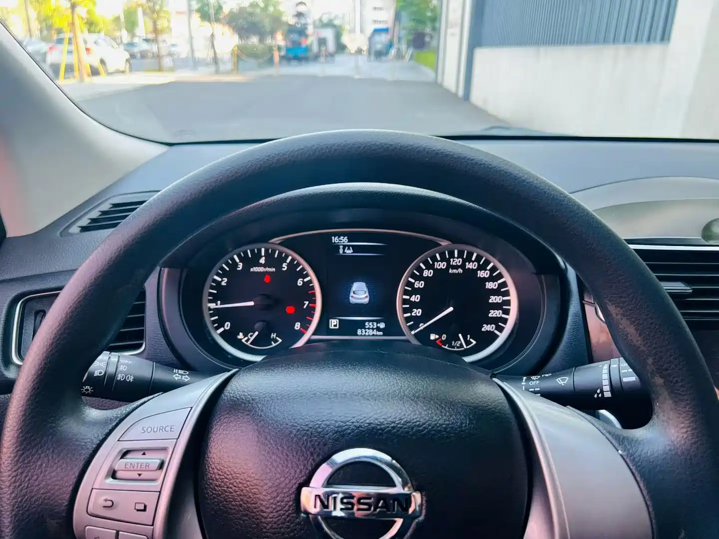 صورة 9 - Nissan Tiida