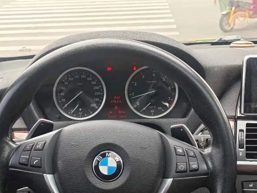 BMW X6 2014 xDrive35i Sport фото 8