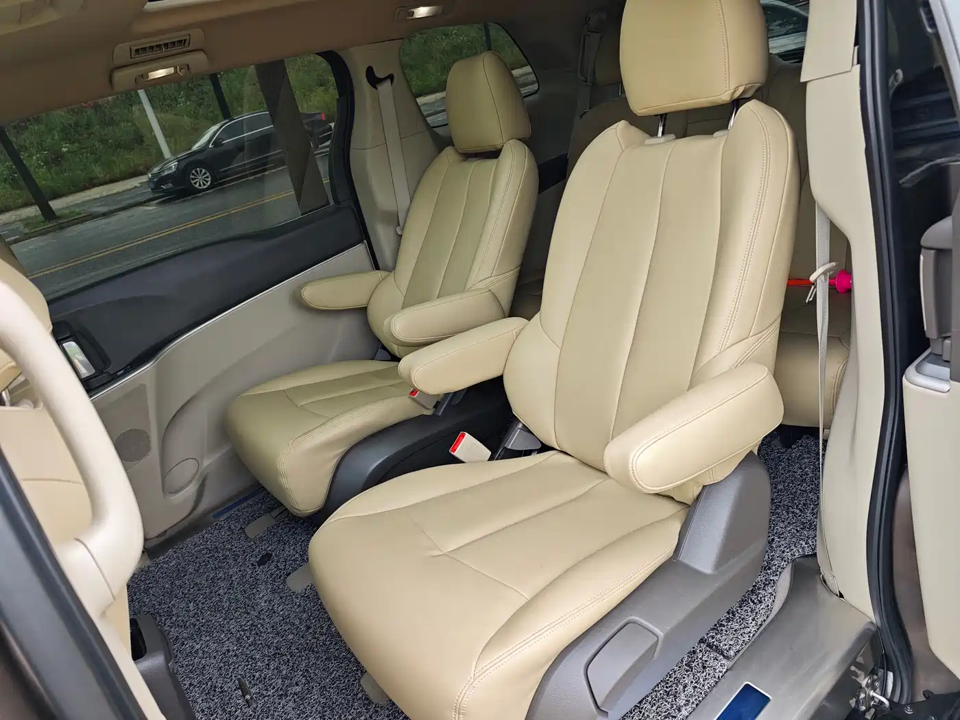 Buick GL8 2013 2.4L LT Luxury Business Executive Edition фото 6