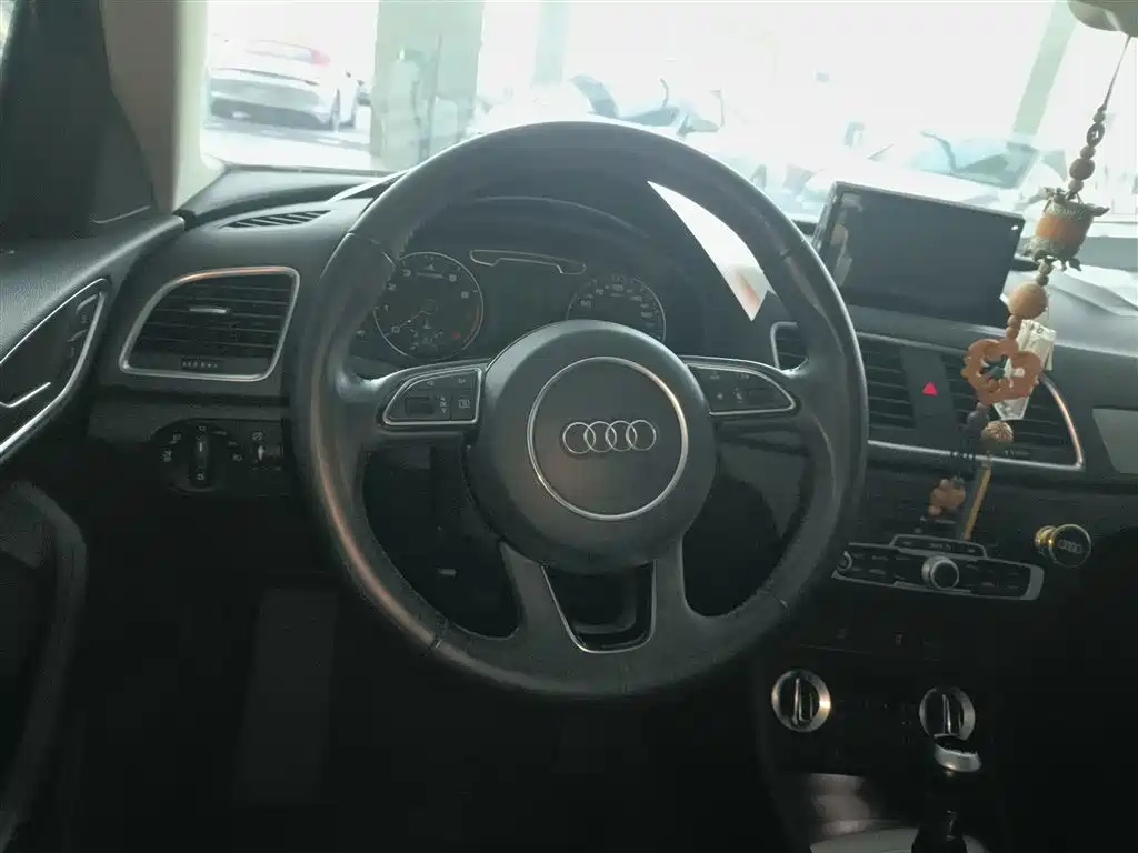 Audi Q3 2016 30 TFSI Heritage Edition Smart Leader фото 11