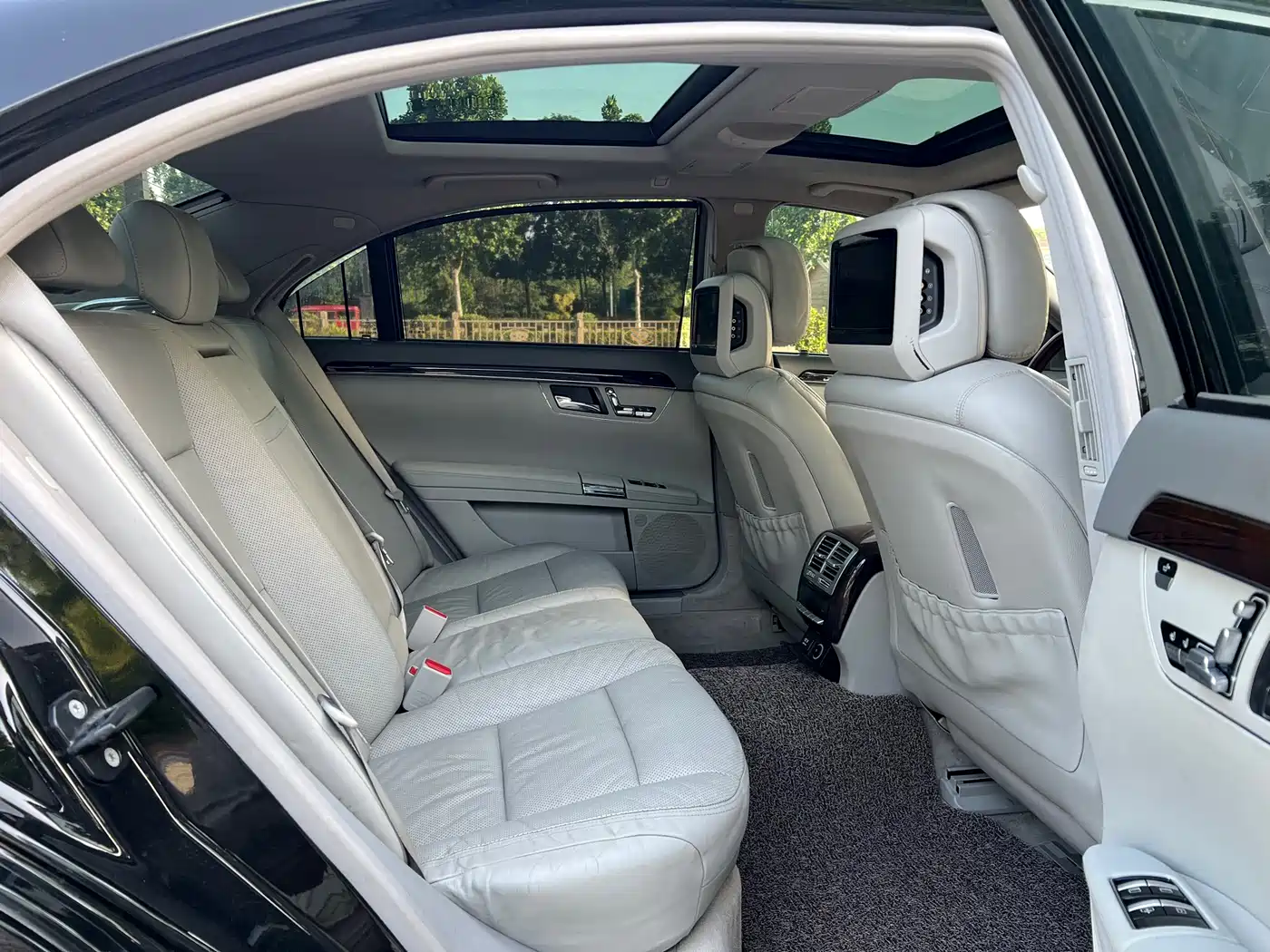 Mercedes-Benz S-Class 2012 S 400 L HYBRID Grand Edition фото 11