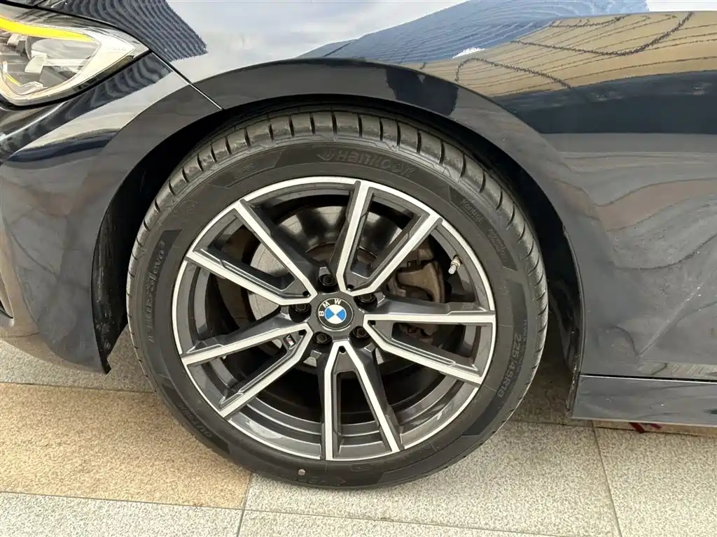 BMW 3 Series 2022 325Li M Sport Package фото 9