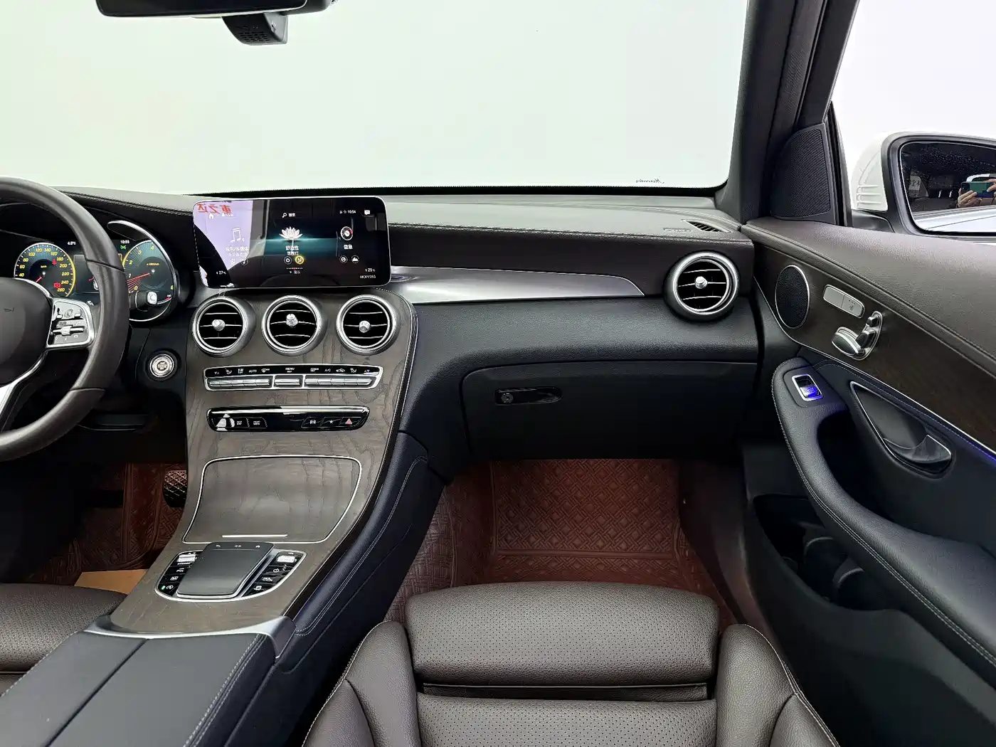 Mercedes-Benz GLC 2020 Facelift GLC 300 L 4MATIC Dynamic фото 7
