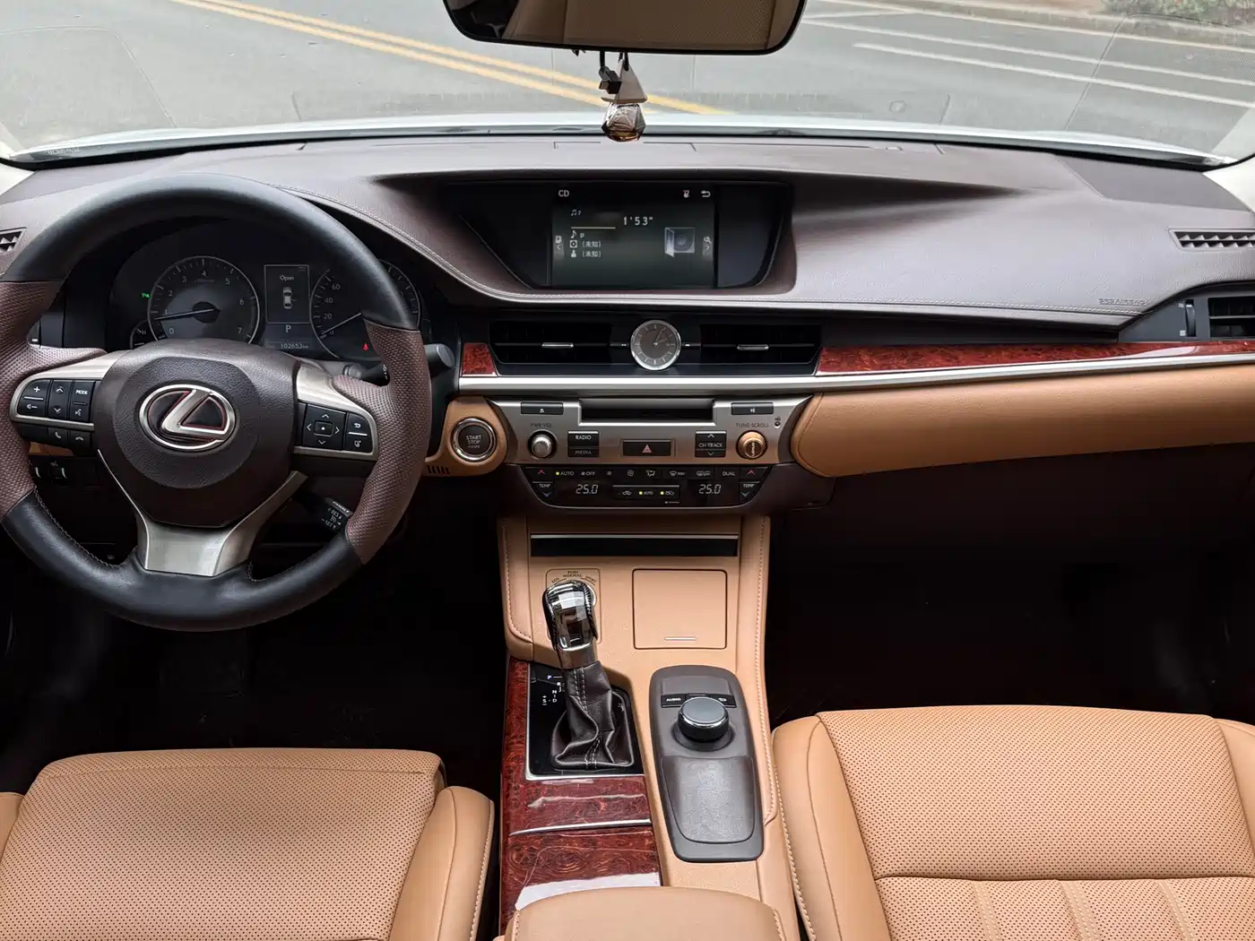Lexus ES 2016 200 Midnight Special Limited Edition фото 17