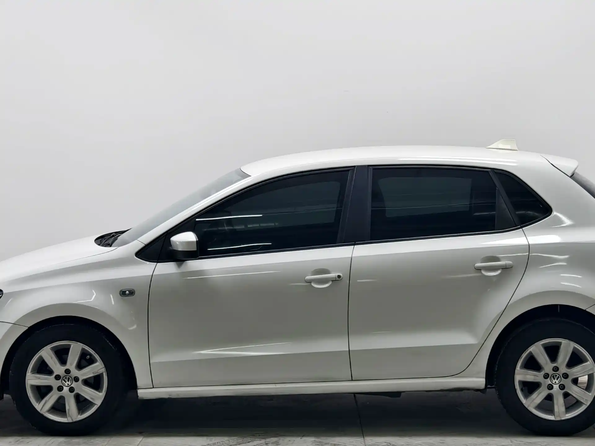 Photo 8 - Volkswagen Polo