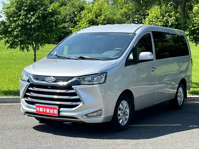 JAC Motors RUIFENG M4