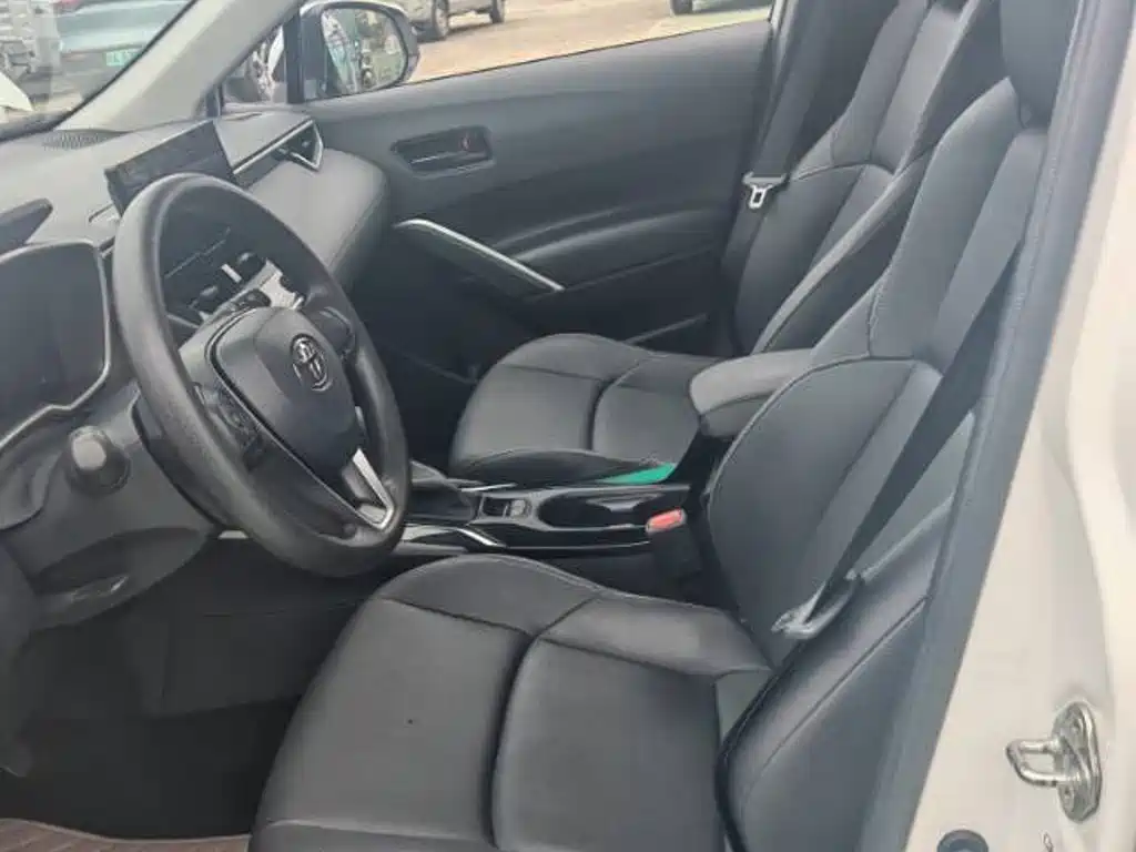 Toyota Frontlander 2025 2024 2.0L CVT Elite Plus Edition