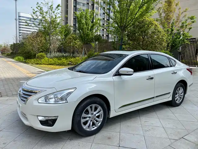NISSAN TEANA