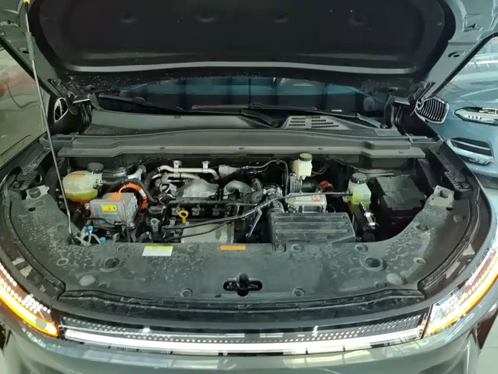 Dongfeng Aeolus L8 2025 2025 Plug-in Hybrid