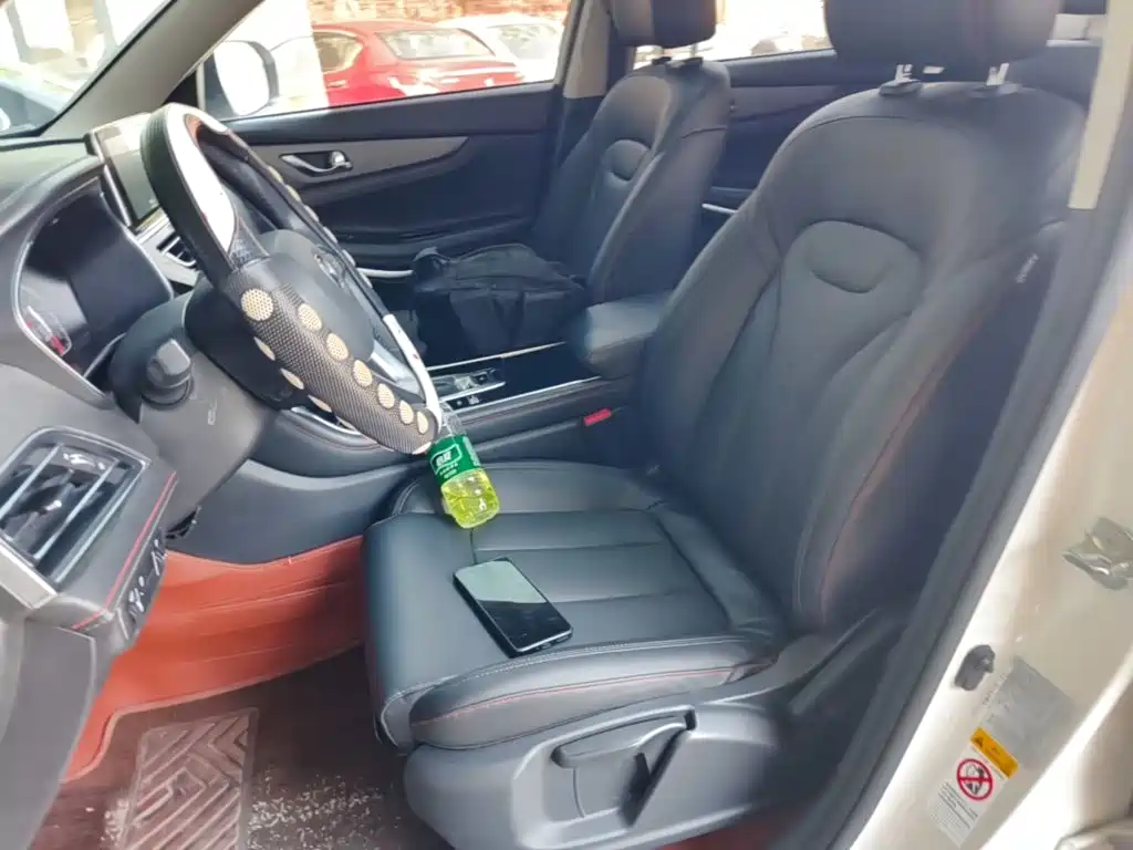 Photo 15 - Changan CS75