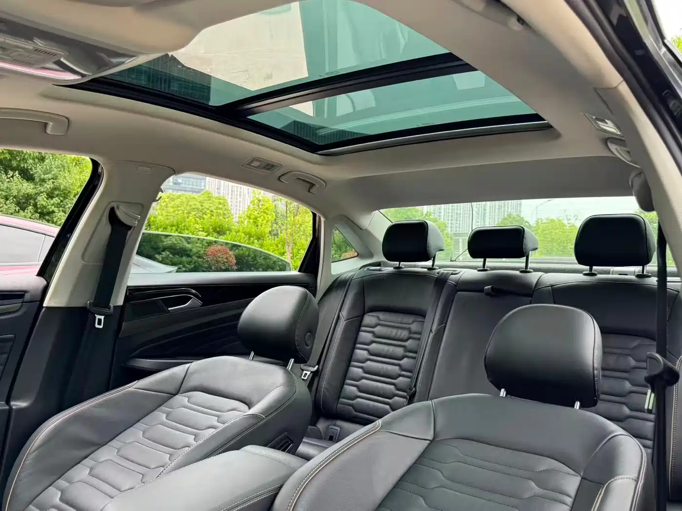 Volkswagen Passat 2019 330TSI Elite Version China VI фото 9