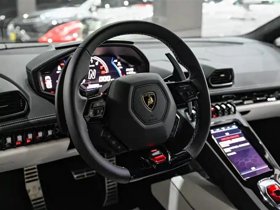 Lamborghini Huracán 2020 Huracán EVO RWD фото 5