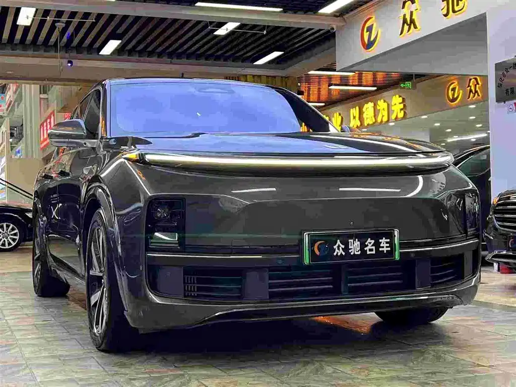 Li Auto Li L8 2023 Pro