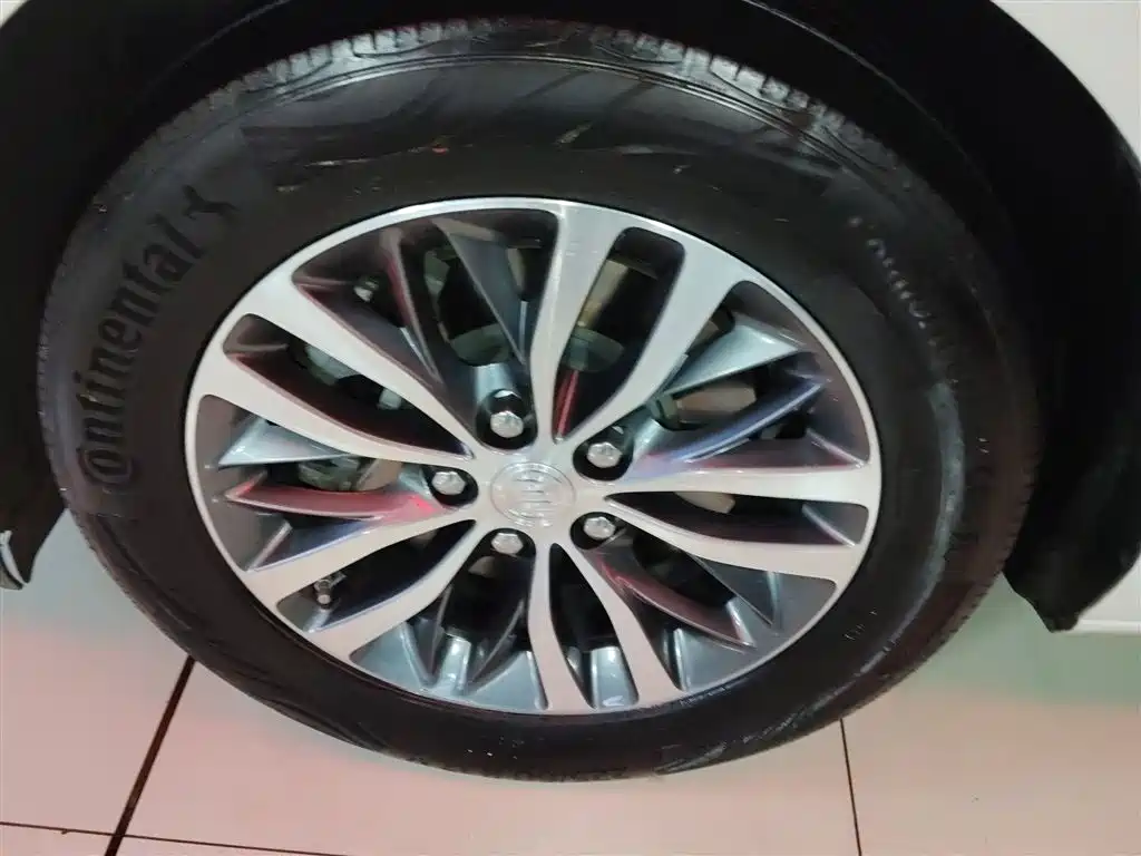Buick GL8 2021 ES Landlord 653T Premium фото 25