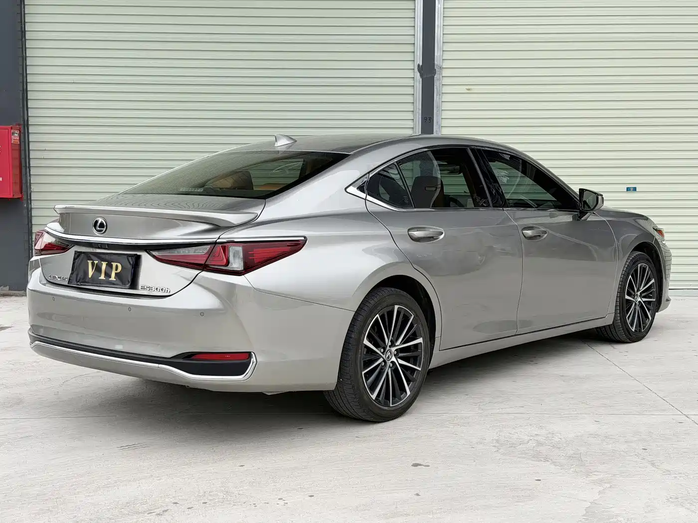 LEXUS ES