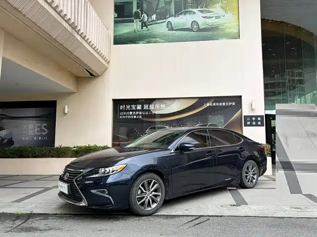  Lexus Lexus ES 2015 300h Comfort Edition