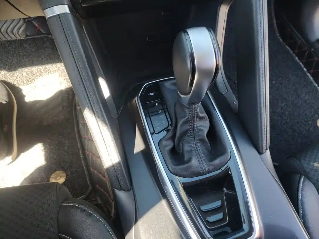 Renault Koleos 2019 2018 2.0L 2WD Comfort Edition