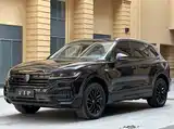 Фото 1 - Volkswagen Touareg