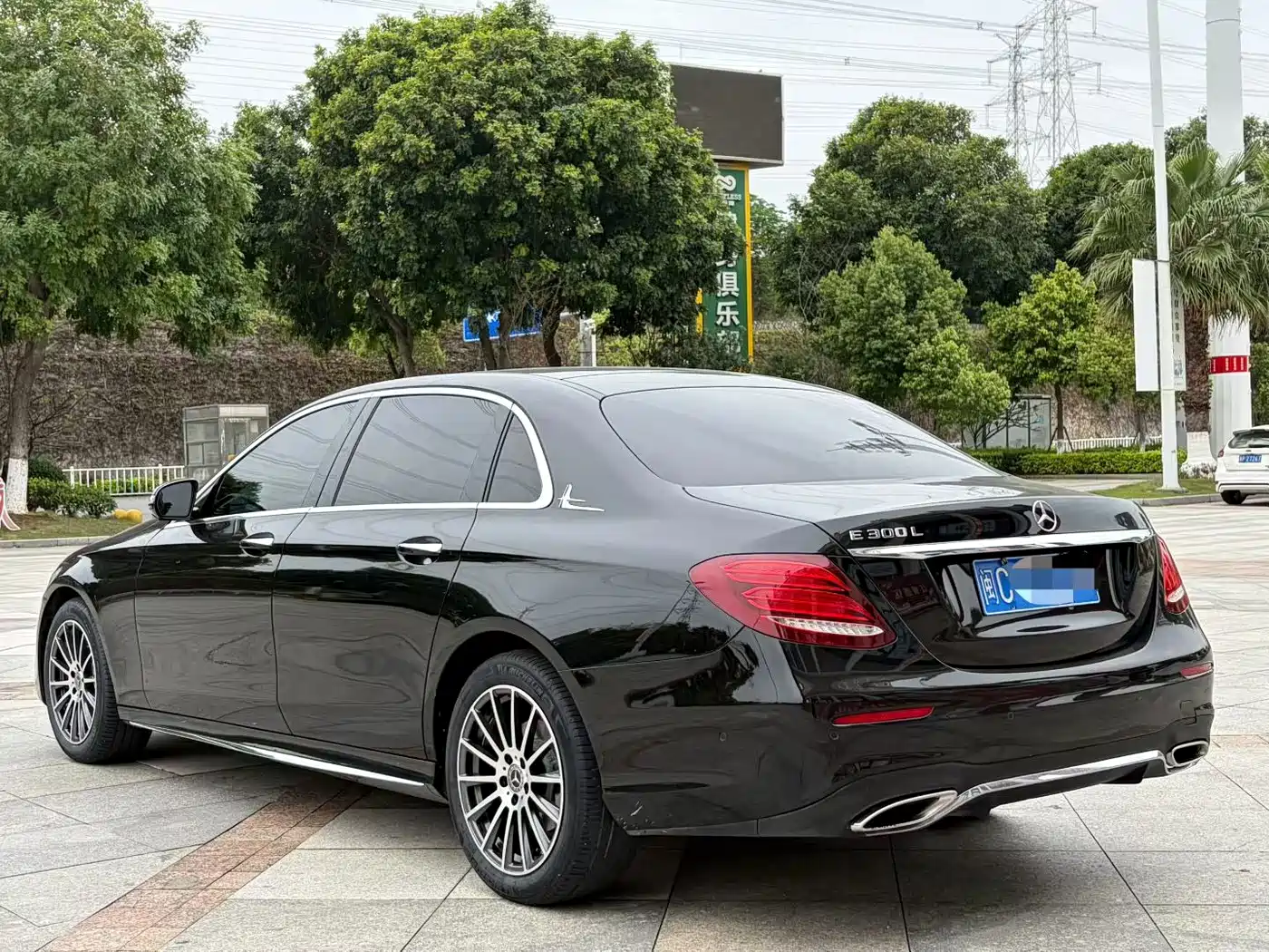 Mercedes-Benz E-Class 2019 Facelift E 300 L Sport Fashion фото 8