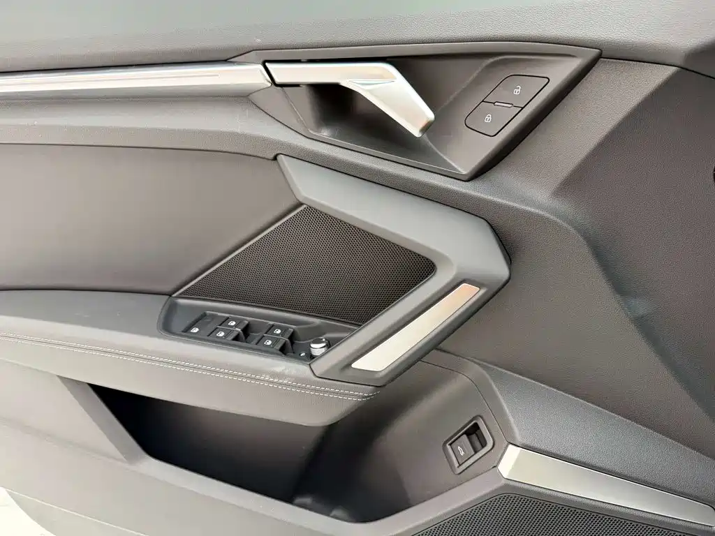 Audi A3 2025 2025 Facelift A3L Limousine 35TFSI Flying Spur Premium